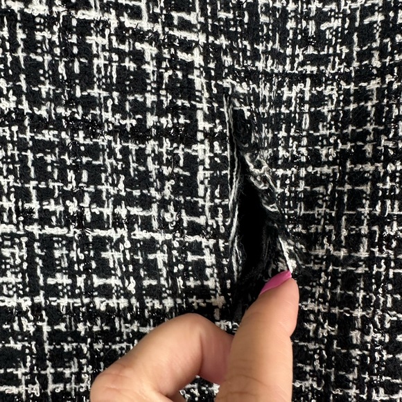 Karl Lagerfeld Tweed Blazer Black & White Size 6 *FLAW* - Picture 6 of 11